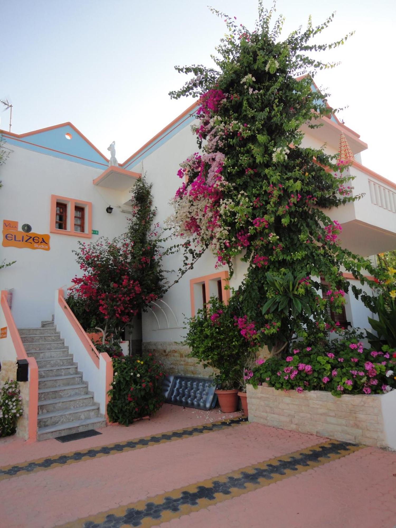 Villa Elizea Stalós Exteriér fotografie